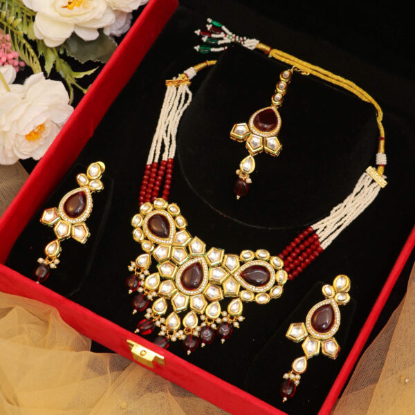 Royal Radiance Ruby Red Kundan Party Jewellery Set for Rent