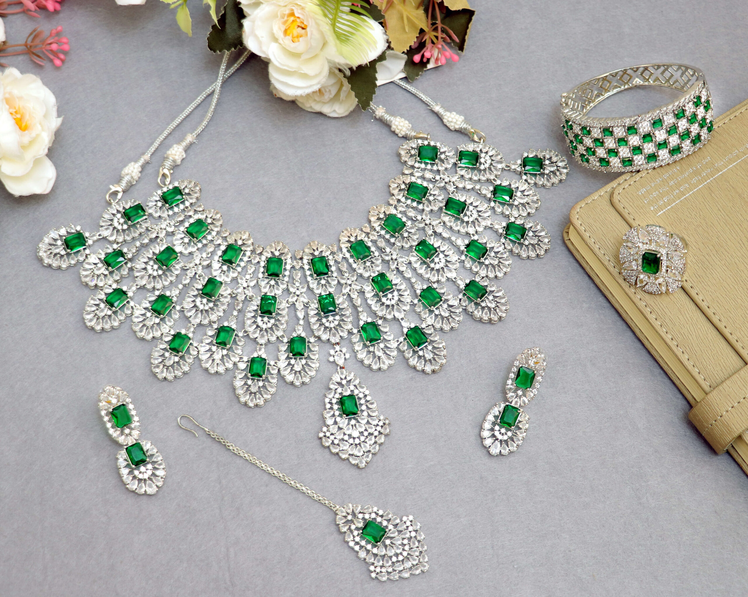 rnb-product-grid-gallery-item