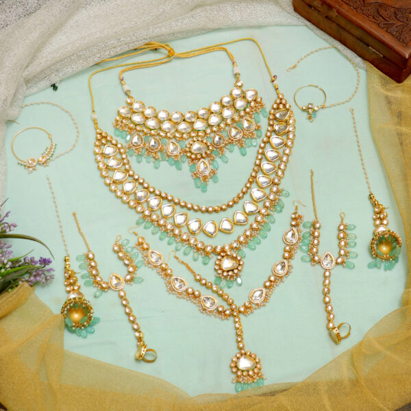 product-grid-gallery-item